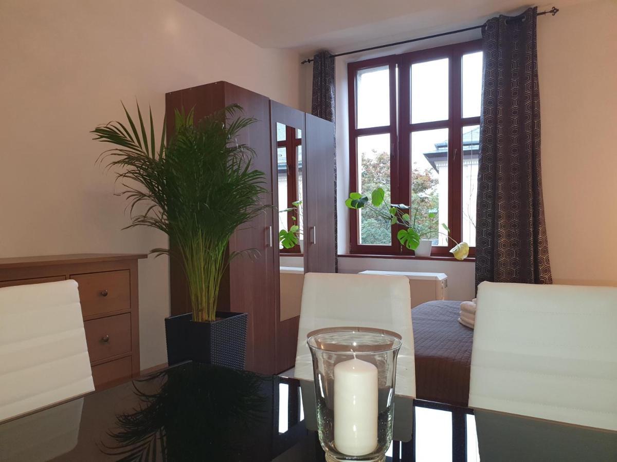 F-3 Krakow Rynek-Wawel O&P Apartfamily Buitenkant foto